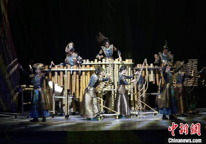 圖為《花腰竹女》演出劇照?！↑S興鴻 攝